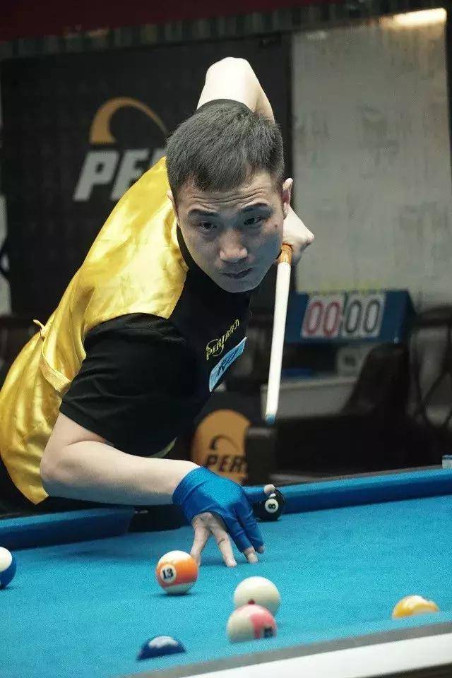 居第三的夺 居第三的夺