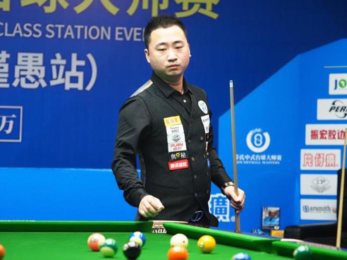 而替补中锋 而替补中锋