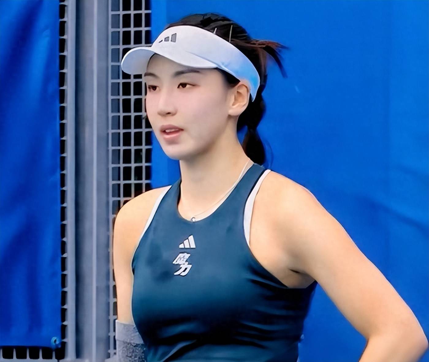 相比之下 相比之下