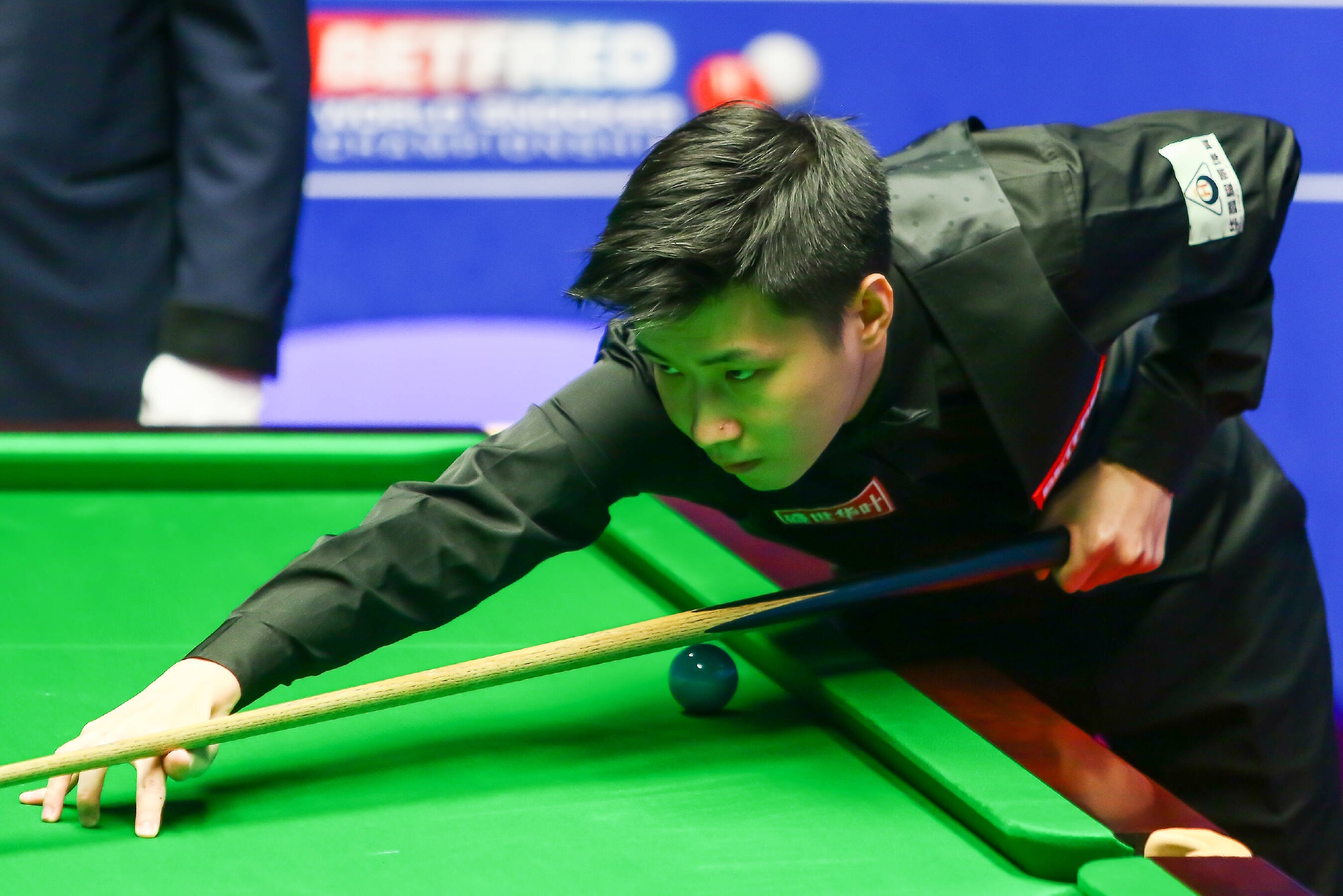 蛙泳抬头换 蛙泳抬头换