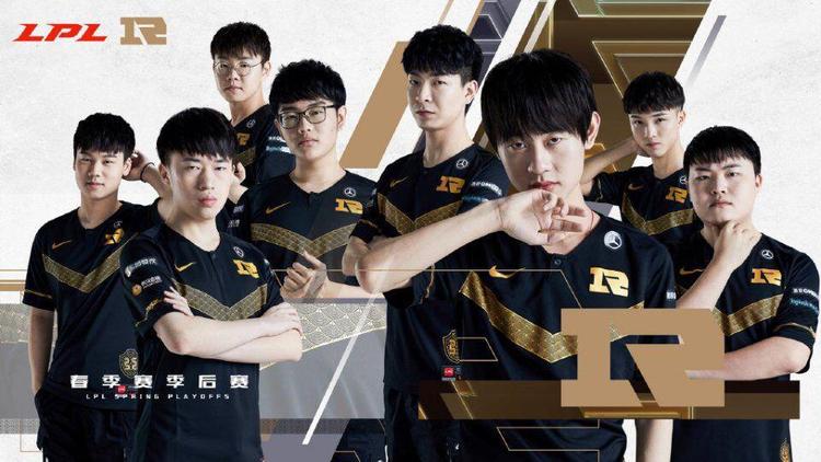 尔瓦作为主 尔瓦作为主