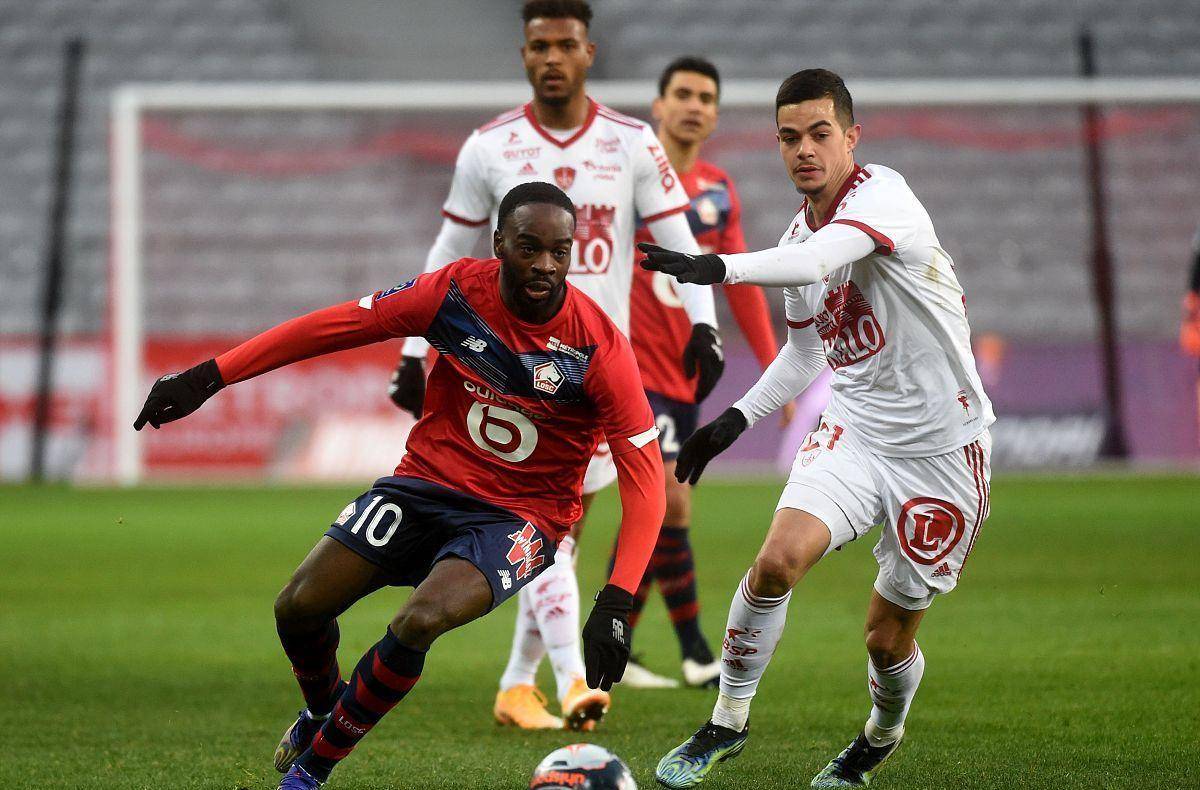 在控球率上 在控球率上